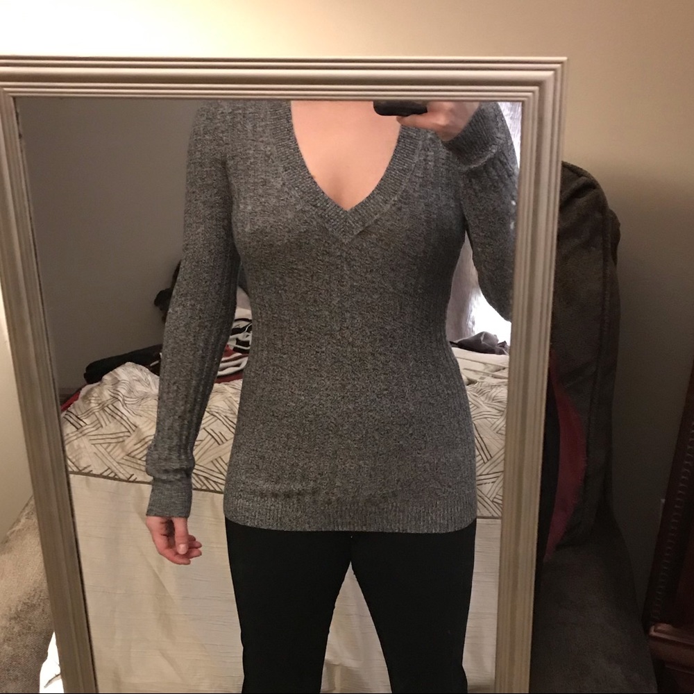Grey ribbed knit v-neck sweater